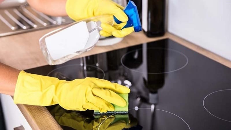 Dung Dịch Vệ Sinh Bếp Hồng Ngoại Nhất Định Phải Có Trong Nhà